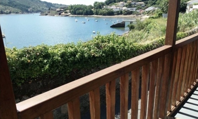 Ferrol House | Idyllic Escape: Un Pequeño Sueño with Spa and Hot Tub