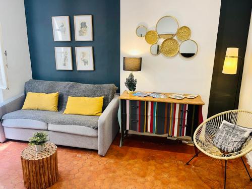 Prefecture Apartment | Charming Retreat in the Heart of Marseille with Ocean View