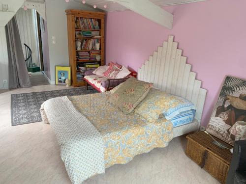 Bergerac House | Serene Green Haven: Family-Friendly Retreat Awaits You