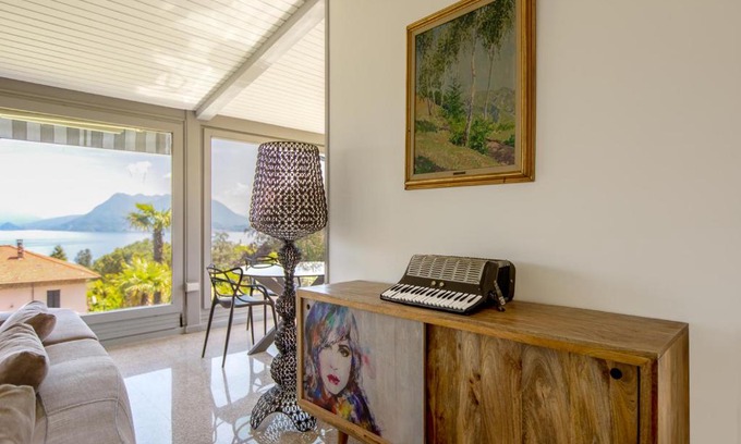Carciano Apartment | Lakefront Escape: Un sogno sul lago Home Relax Awaits