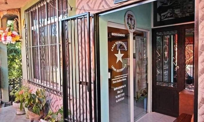 Xilitla Hotel | Budget-Friendly Stay at Una Estrella Casa de Huéspedes