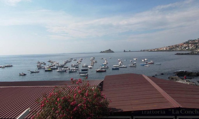 Capo Mulini Apartment | Beautiful Oceanfront Gem: Una perla sul mare - 9/10 Rated