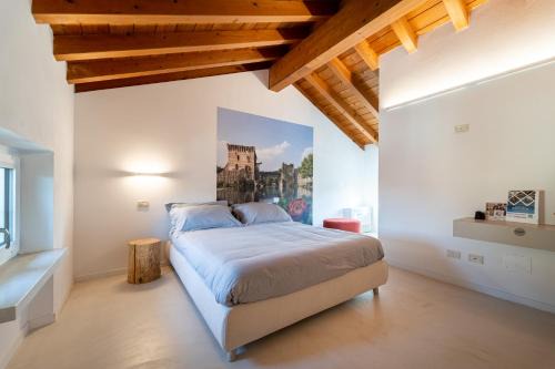 Valeggio sul Mincio Apartment | Experience Una Rosa sul Mincio: Exceptional 4-Star Stay