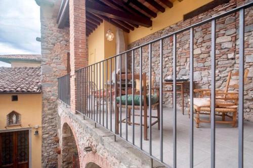 Mologno House | Central Historic Gem with Pool & Family-Friendly Vibe