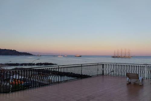 Giardini Naxos House | una terrazza sul mare