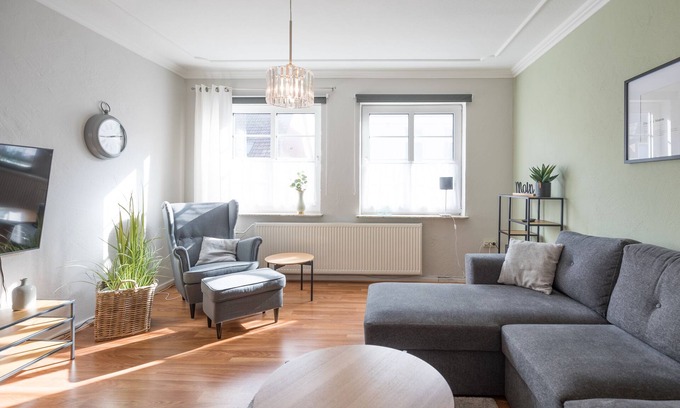 Zentrum Apartment | Cozy Uncle Theodor Apartment in Husum with Oceanfront Views