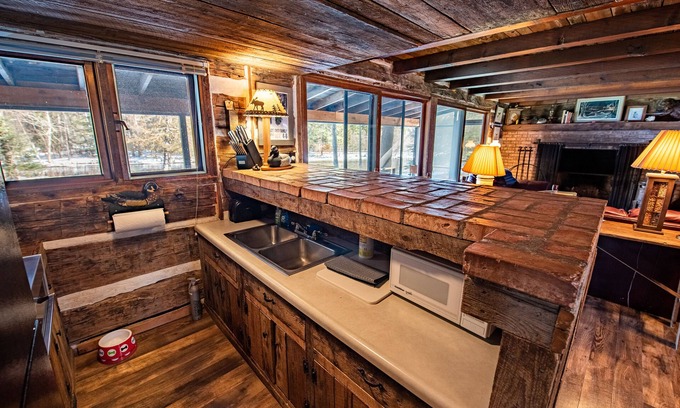 Grayling House | Discover Uncle Tom's Cabin: A Nature Lover's Retreat