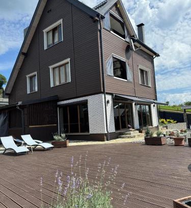 Snidavka House | Explore UnderДіл: Pet-Friendly Oasis with Ocean Views