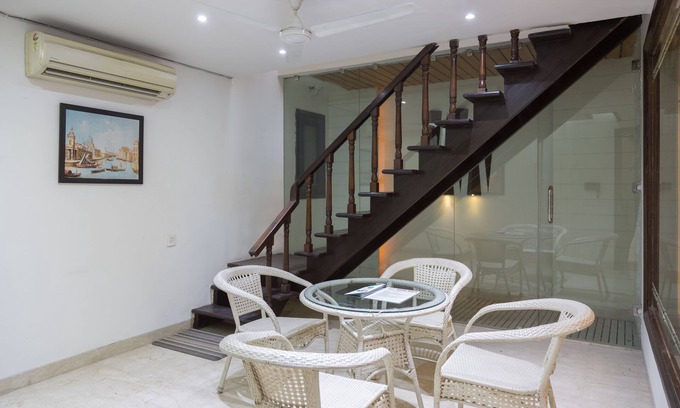Green Park Bed & Breakfast | Relaxing Getaway at Under My Roof Superior Hotel