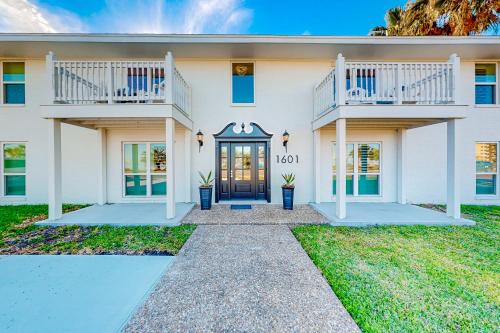 Del Mar Apartment | Under the Sea: Family-Friendly Retreat with Great Reviews