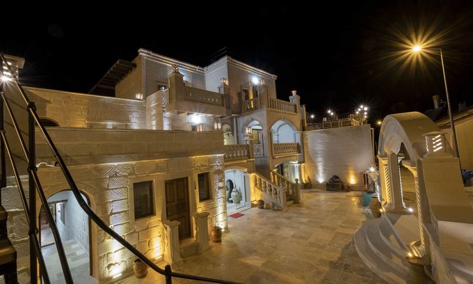 Cavusin Hotel | Experience Underground Cave Suites with Spa and Dining