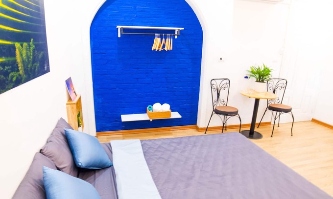 Nhat Tan House | Cozy Underground Suite near West Lake, Ha Noi - Em Am Homestay