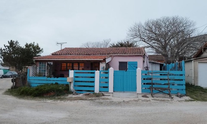 Port-Saint-Louis-du-Rhone House | Oceanfront Getaway at Une Maison sur une Presqu'île