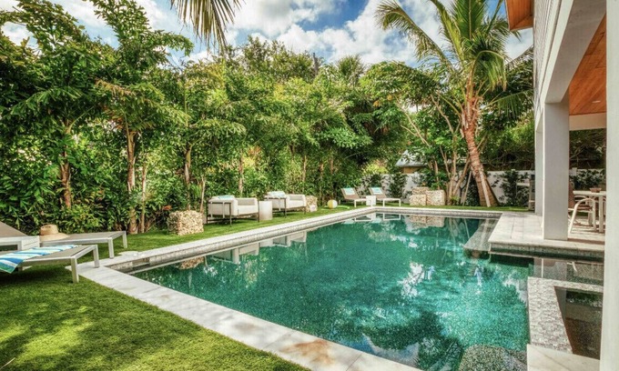 Ilexhurst House | Gorgeous Beach Home with Private Pool & Spa, Steps to Ocean
