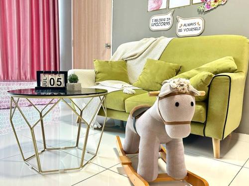 Bayan Lepas Apartment | Whimsical Un!corn Fairy Theme Suite Near Airport & Beach