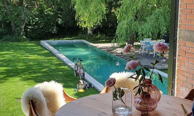 Burcht House | Eco-Friendly Loft Villa Near Antwerp with Pool & Garden