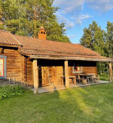 Vamhus House | Unique 19th-Century Stay in the Heart of Dalarna