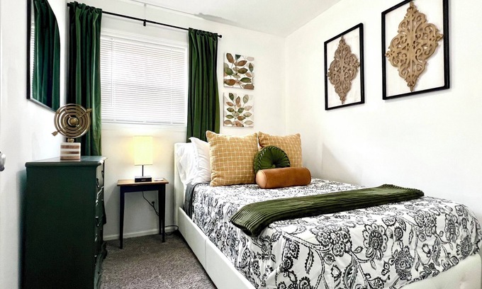 Union House | Discover Union Place: Family-Friendly Stay with Breakfast