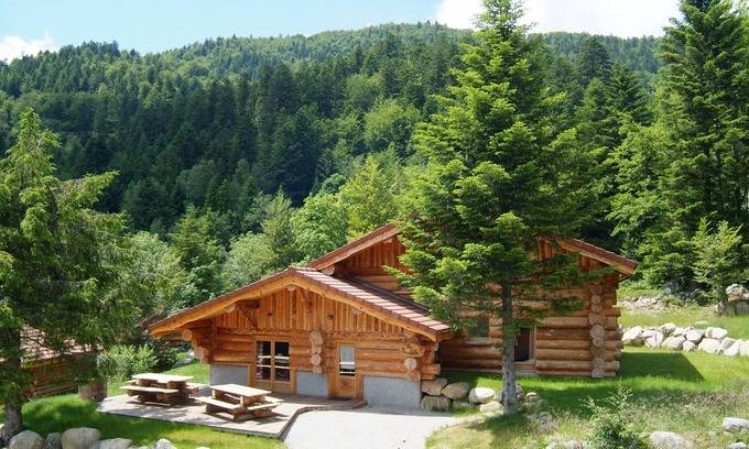 La Bresse Ski Chalet | Chalet Unique à La Bresse: Family-Friendly Retreat Near Slopes