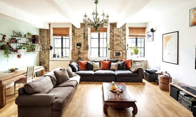 The Lane Apartment | Unique 1BD London apartment with Gallery Bed!