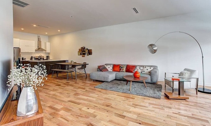 Cote-Des-Neiges—Notre-Dame-De-Grace Condo | Unique High-End 2500 SF Property with Family-Friendly Amenities