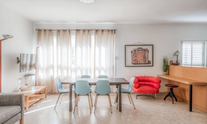 Tel Aviv Promenade Apartment | Unique 2BR in Frishman with Breakfast & Kid-Friendly Amenities