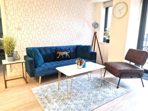 Bedford Apartment | Ideal Family Apartment in Bedford with Gym & Cinema Room