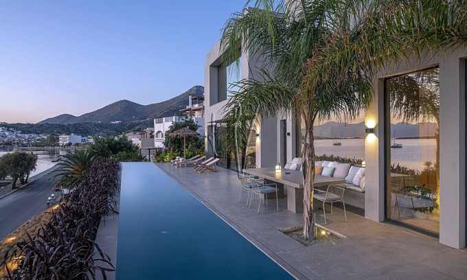 Mavrikiano Villa | Cozy 3-Bedroom Villa Steps from the Beach with Pool