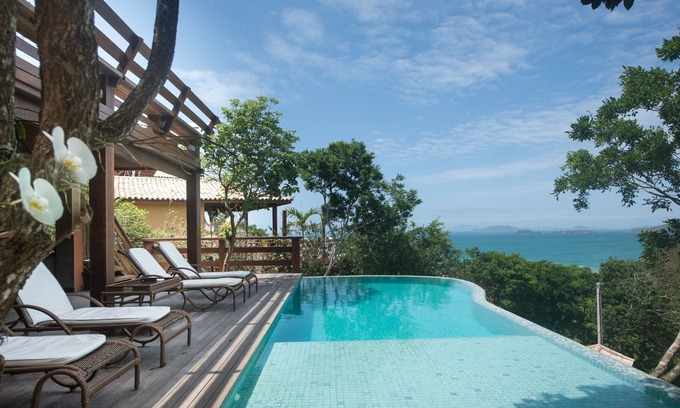 Albatroz House | Chic House in Buzios with Private Pool and Ocean View
