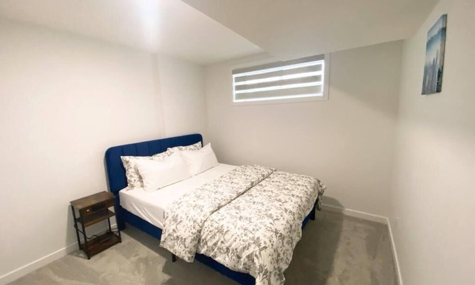 Calgary House | Cozy 2-Bedroom Suite with Kitchen and Breakfast Included