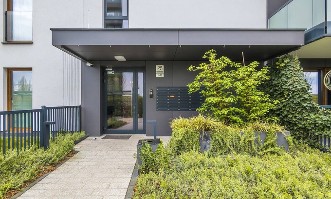 Oliwa Apartment | Inviting Apartment in Gdansk | Harmonia Oliwska with Balcony