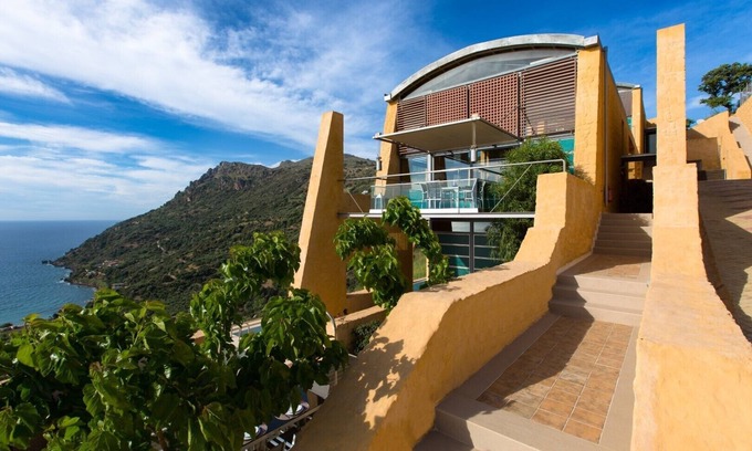 Kolymbari Villa | Unique Architecture with Private Pools & Outdoor Jacuzzi