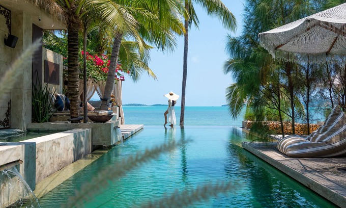 Bophut Villa | Exclusive Beachfront Mansion with Pool & Ocean Views