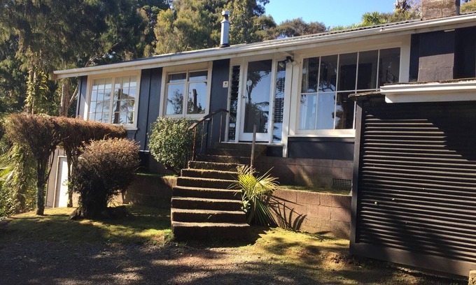 Piha Cottage | Discover Unique Bush Hide with Oceanfront Views & Pool