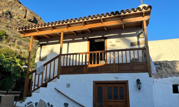 Las Aguas House | Quaint Canarian Cottage - Casa SALVIA with Ocean Views