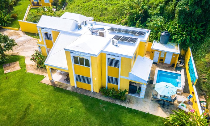 Naguabo House | Discover Casa and Casita Heliconia with Oceanfront Hot Tub