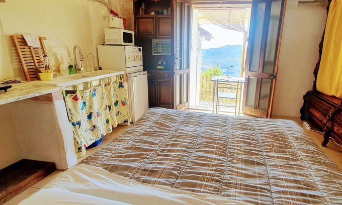 Montecorice Apartment | Unique Cave Stay w/E-Bikes, Fast WiFi, AC, Stunning Views, & HawaiiWC
