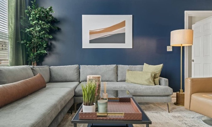 Center City East Apartment | Unique Stay in Chinatown with Bunkbeds and Top Amenities