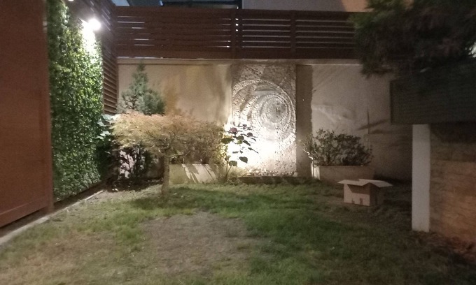 Vozdovac House | Distinctive City House with Backyard in Belgrade