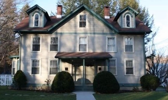 Lenox Condo | Quaint Condo in Peaceful Area - Steps from Downtown