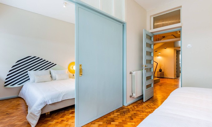 Paranhos Apartment | Exceptional Duplex Penthouse with Free Parking & Spa