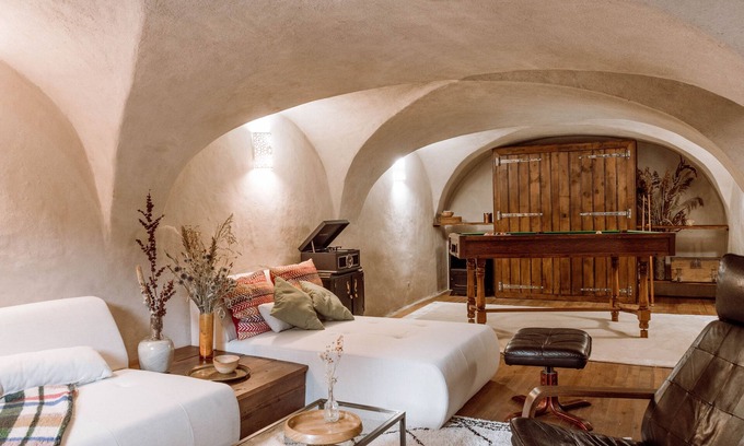 LʼArgentiere-la-Bessee House | Unique Central Home in the Valley with Pool & Ocean View