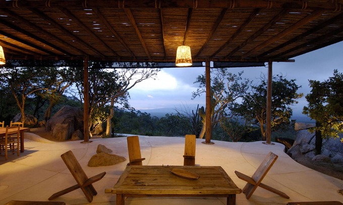 La Paz House | Family-Friendly Desert Retreat with Pool and Spa Amenities