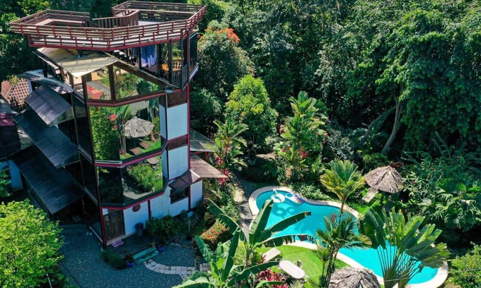 Cahuita House | Exceptional Ocean and Mountain Views at Unique Glass Hotel
