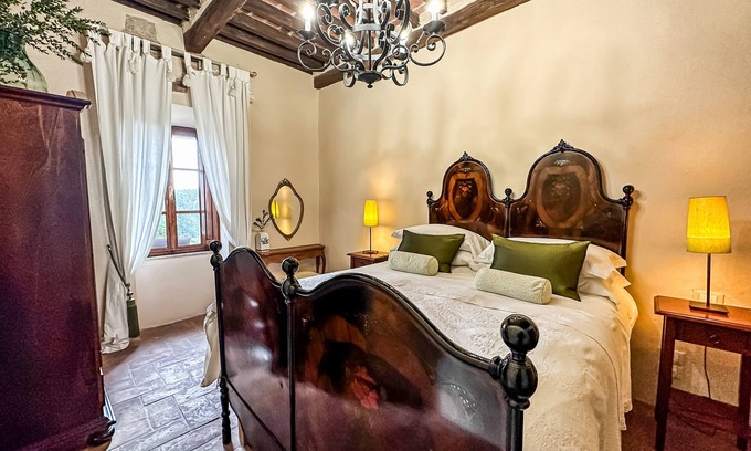 Vicopisano Apartment | Enchanting Casa Colomba: Historic Stay in Authentic Tuscany