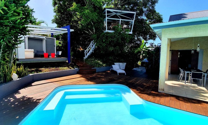 Dampierre Villa | Discover Villa: Beachside Retreat with Mango Tree House