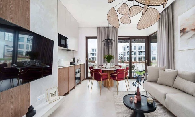Orlinki Apartment | Discover Unique Interiors at a Modern Seaside Marina