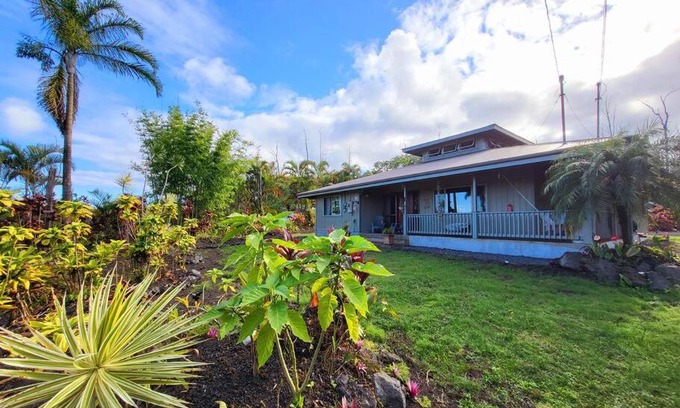 Leilani Estates House | Experience Unique Lava House by Steaming Crater - 4 Star