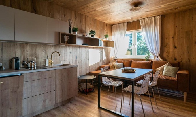Cerna V Posumavi Apartment | Unique Lipno Apartment with Oceanfront Views & Dining