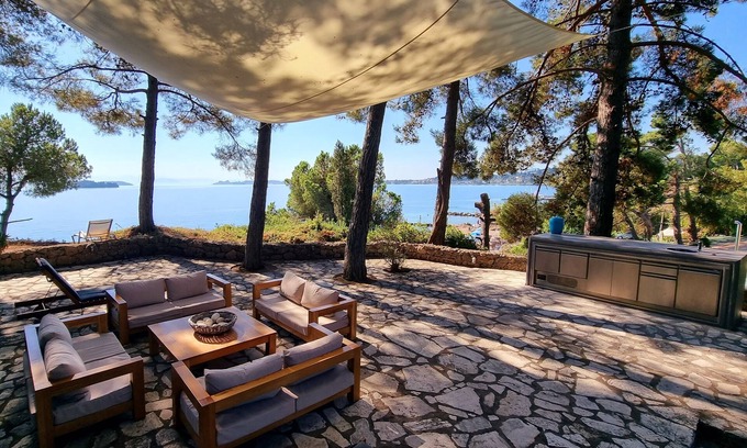 Kontokali House | Idyllic Beach Getaway Near Corfu with Spa and Ocean Views